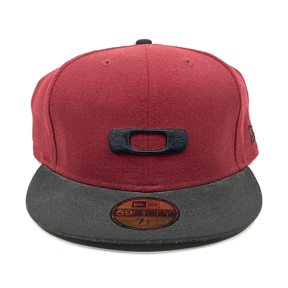 Oakley New Era Fitted 7 3/8” Snapback Hat Maroon 59Fifty w/ Bill Sticker